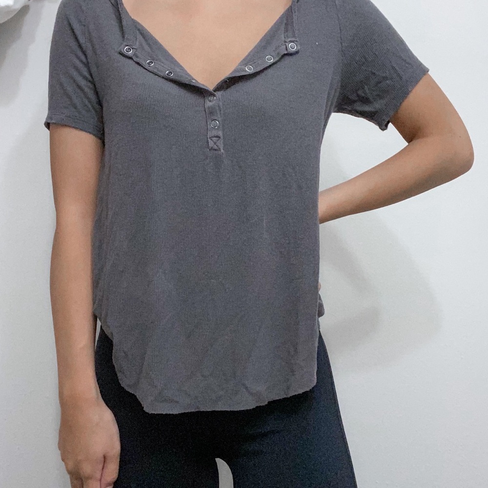 American Eagle button up top